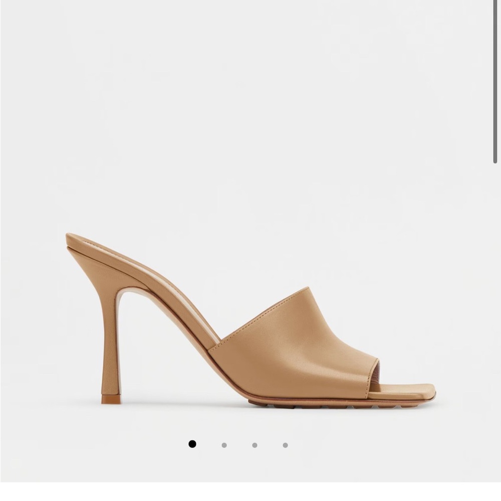 Bottega Veneta Saddle Stretch Mule Women's Heels